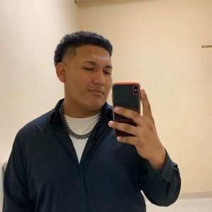 Meet your Posher, Adolfo